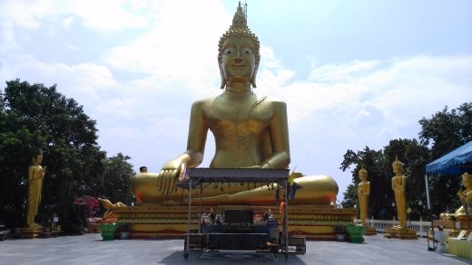 Wat Phra Khao Yai - Big Buddha
