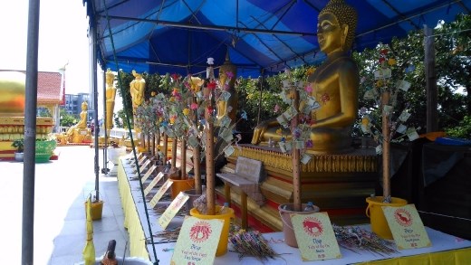 Wat Phra Khao Yai - Various statues