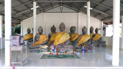 A shrine the foot of Wat Khao Takiap