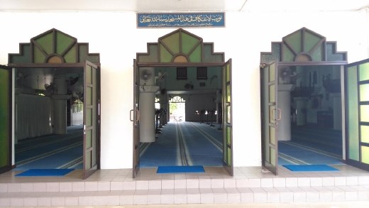 Entrance to Masjid Tengku Tengah Zaharah
