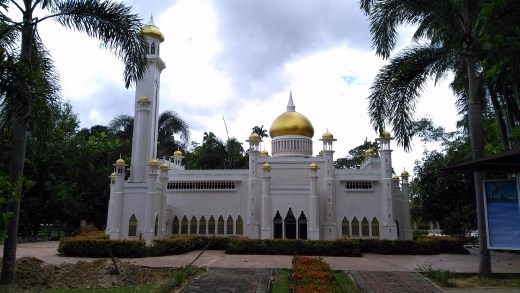 Sultan Omar Ali Saifudden Mosque, Brunei