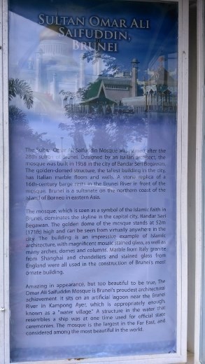 Description of Sultan Omar Ali Saifudden Mosque