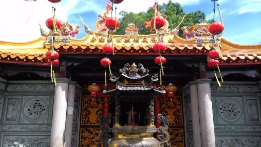 Ho Ann Kiong Temple by day