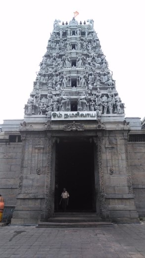 Gopura of Sri Ponnambalam Vanesar Kovil