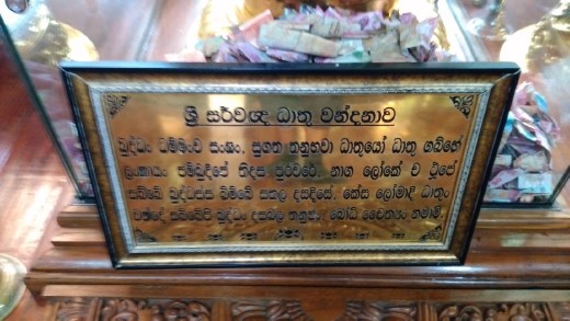 Buddha relic description