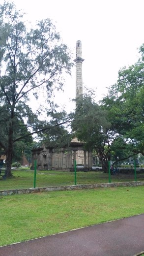 World War Memorial from Viharamahadevi Park