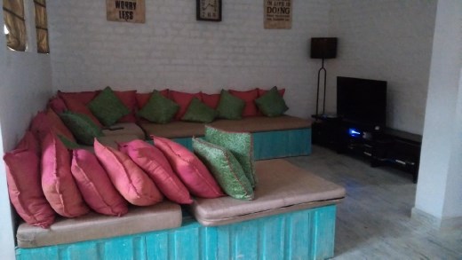 Clock Inn Hostel - Lounge area