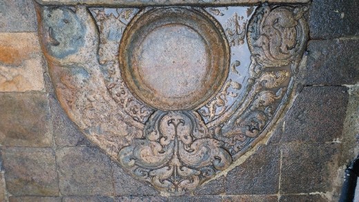 Moonstone at entrance to Temple of the Tooth