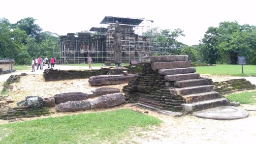 Random scene in Sacred Quadrangle