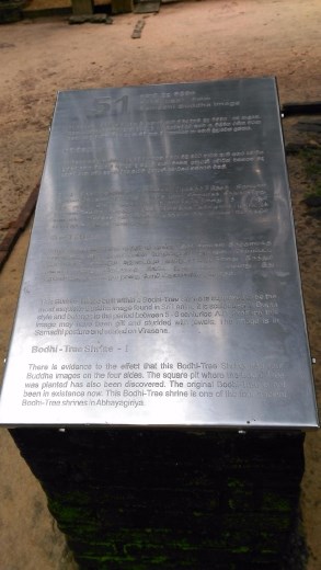 Bodhi tree shrine description