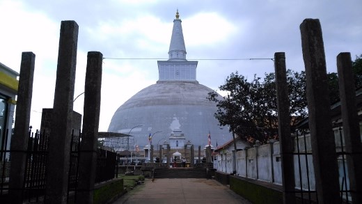 Ruwanwelisaya Stupa