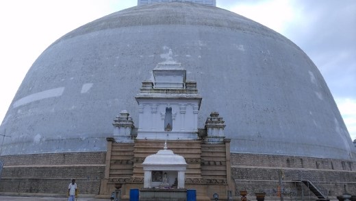 Ruwanwelisaya Stupa