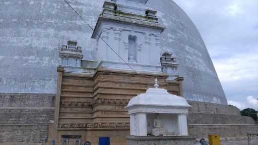 Ruwanwelisaya Stupa