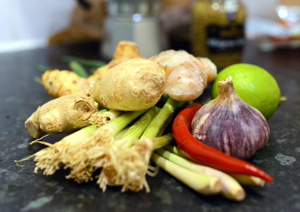 I keep these handy for emergency curries.