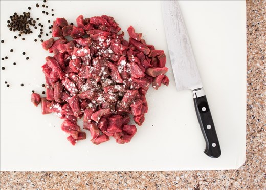 Always start with a flavourful cut of meat! It forms the basis of your pie.