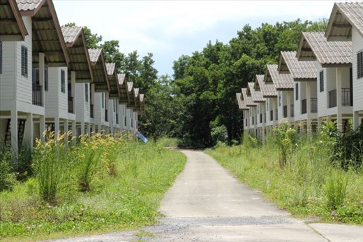 A village built after the 2004 tsunami... but only a few families live there...