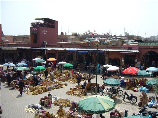 The moroccan society is very chaotic at the first site.  