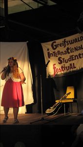 Meeting of the continents. Performance from a participant from Ukraine.: by maldev, Views[285]