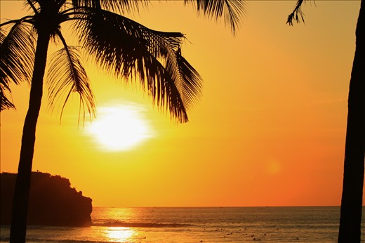  The beautiful Bali sunset at sea