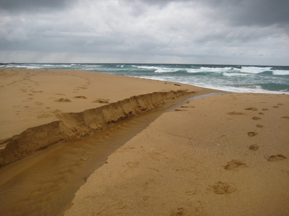 Promising a picnic lunch and a cooling swim as hikers meet the challenge of the 27km Coast Track, Little Marley is one of many secluded beaches dividing the coastal cliffs that skirt the east of the National Park. But the weather changes rapidly here. Temperamental winds hasten, leaving no trace of the crisp blue autumn sky that shone less than an hour ago. Torrents open up the wide Tasman, churning with speed and vigour catching the hiker by surprise. Time to set camp, there’ll be no swim today