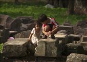 Niños jugando en las ruinas de Angkor Wat. Siem Reap. Camboy: by manuel, Views[299]