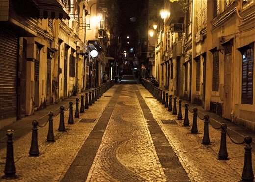 ¡Si eso no es una calle de Lisboa que baje dios y lo vea!