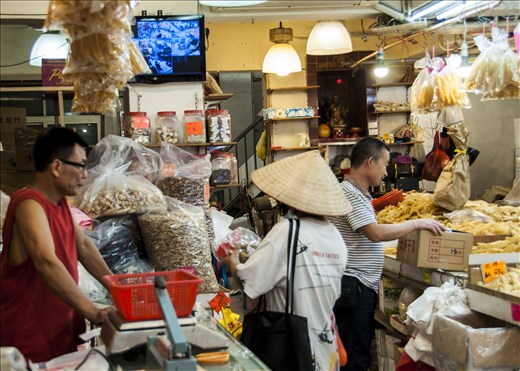 Sí, es una tienda china, pero no sé todavía que es lo que venden.