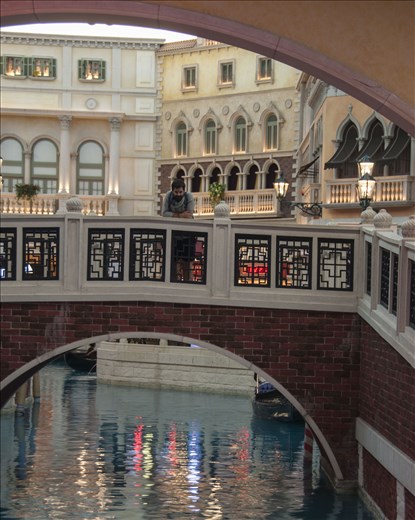 No sabía que Venecia estaba hecho de prefabricados y carton piedra.