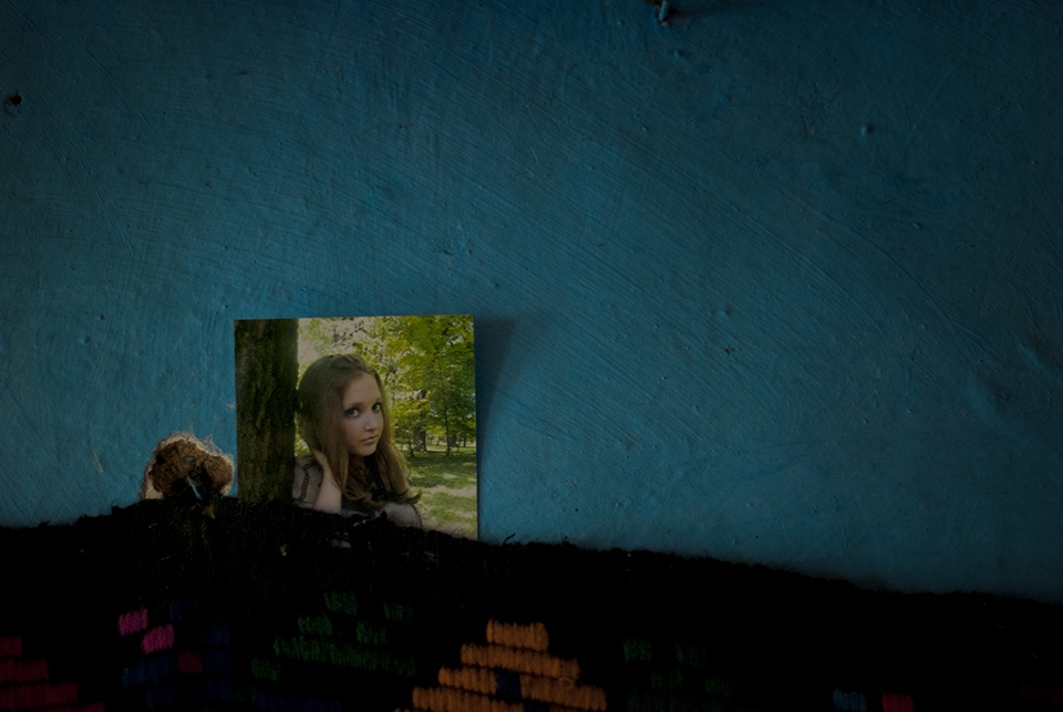 Unfortunately, as always has to be a less positive side, young people in these lands tend to drop off ancestors legacy in favour of the temptations offered by so-called civilized world. An elderly family tols us they haven't seen their niece for nine years. At that very moment, I felt personally touched, for as I have taken the same step, some time ago, and am nowhere happier than when have lived by the principles of a simple world breast by the family I have left from.