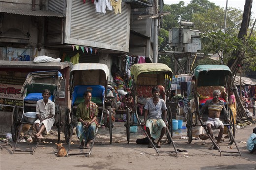 Kolkata rickshaw pullers who have been banned and can be found only in Kalighat.