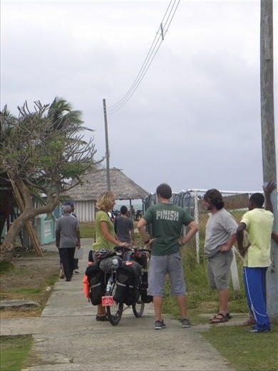 discussing the situation in Puerto Obaldia with some other Gringos.