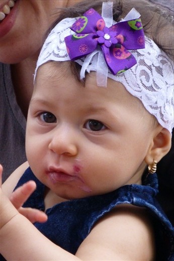 ice cream eating monster 