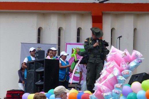 this soldier even sings and has a great voice amongst all those pink balloons. 