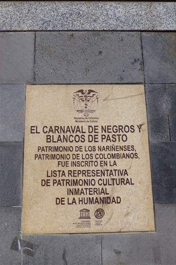 ...On these two days the city goes wild, with everybody painting or dusting one another with grease, chalk, talc, flour and any other available substance even vaguely black or white in tone. T;s a serious affair - wear the worst clothes you have and buy a antifaz, a sort of mask to protect the face, widely sold for this occasion. Asthmatics should not attend - you'll be coughing up talcum powder for day afterwards. (from the Lonely Planet)