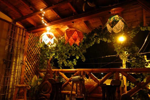 A vegetarian restaurant in the hippest little town along the Ecuadorian coast: Montañita.