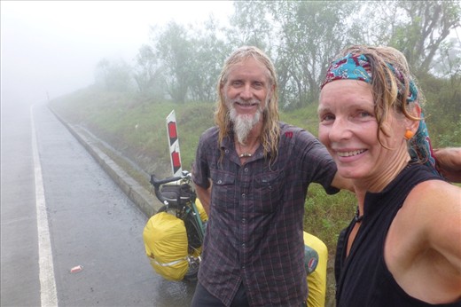 climbing through the clouds...attempting a 4100m  pass to get to Cuenca.