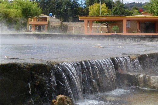 80 degree C (176f) water bubbling out of the ground right here - 6km east of Cajamarca