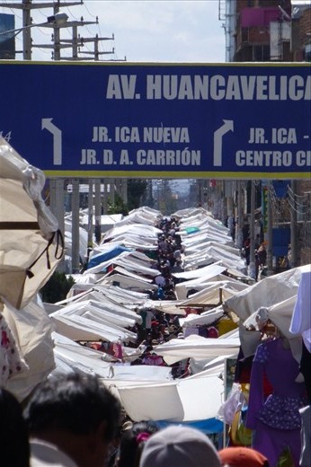 Sunday craft market in Huancayo
