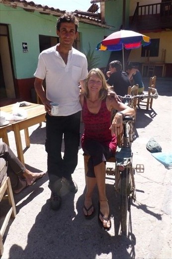 A lot of cyclists gather at this sweet and basic little Hostal. Here Salvador from Spain - who has cycled the world already- and I.