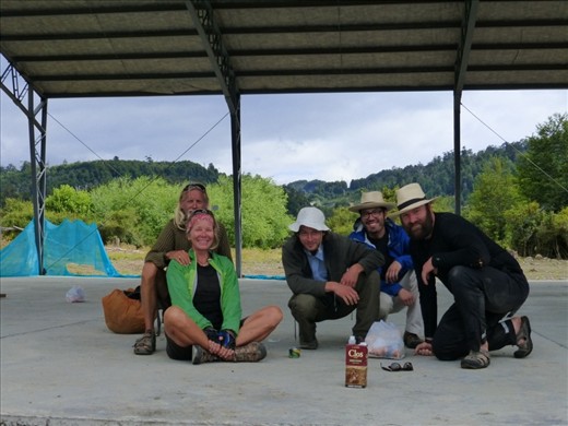 met a polish guy hitchhiking and two from CA cycling. Had good company until we parted ways.