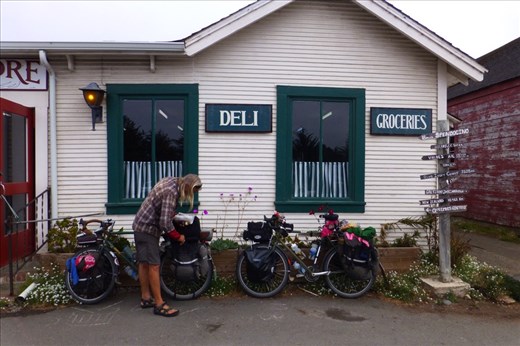 Sandwitch store in Elk!