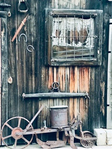 ghost cafe/restaurant in Tortilla Flat.