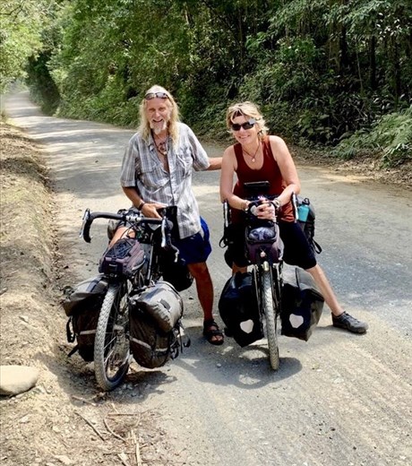 Happily riding the dirt. Leaving Petar.