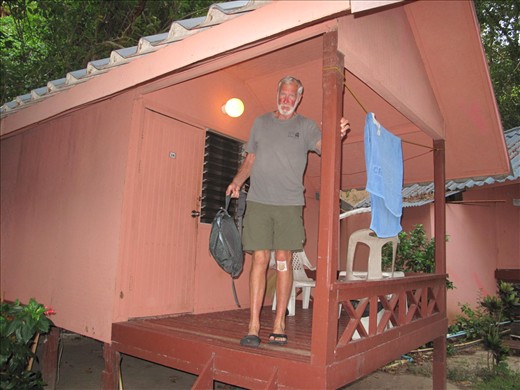 Ko Tao, simple bungalow at Mae Haad Beach