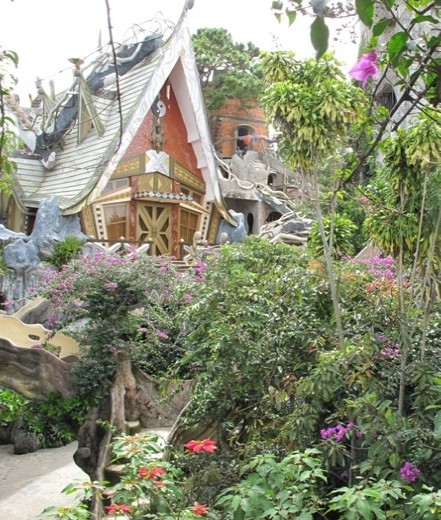 Dalat, Crazy House