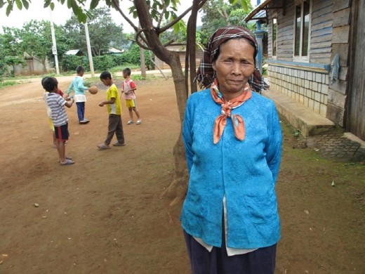 Minority woman (68) mother of 11 & grandmother of 40?