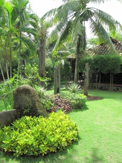 A beautiful rest area for buses & other travelers