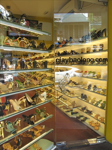 Shop adjacent, Old Quarter, Hanoi