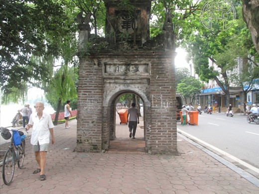 Around Hoan Kiem lake early morning 