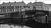 Picture of one of the famous canals of Leiden, The Netherlands: by mariacarla, Views[390]